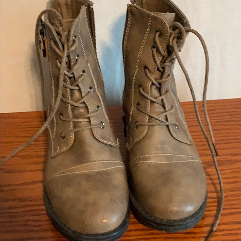 Moda boots